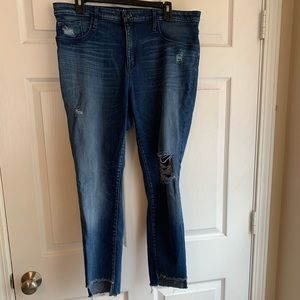 Mossimo Distressed Highrise Jegging Crop